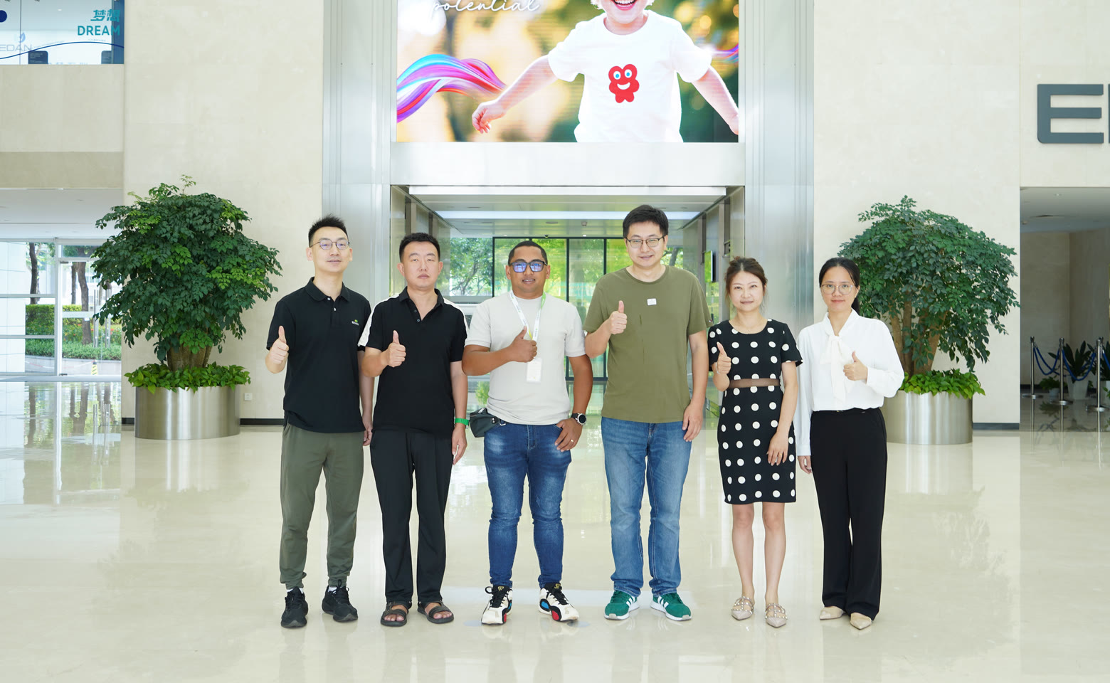 Xentra Global team accompanying an international buyer during a company visit in China