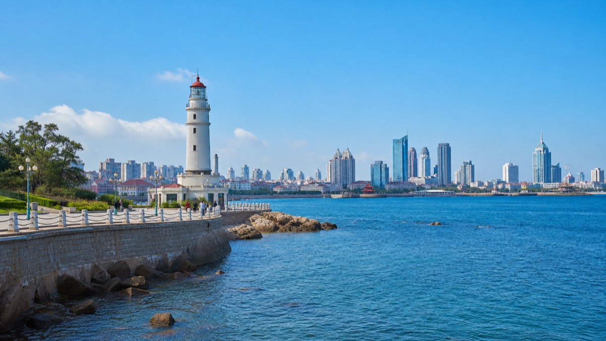 Yantai, China skyline and business-travel landmarks